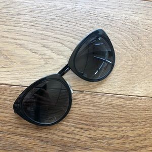 Sunglasses in great condition